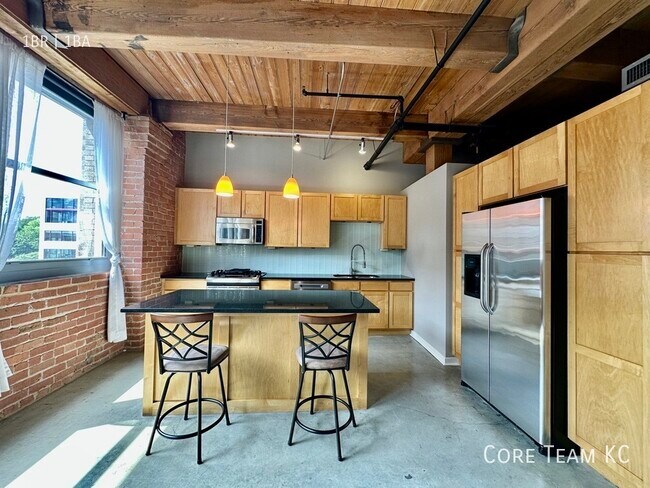 Building Photo - 710 Broadway-607