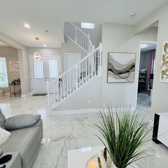 Building Photo - 14999 Goldspar Ct