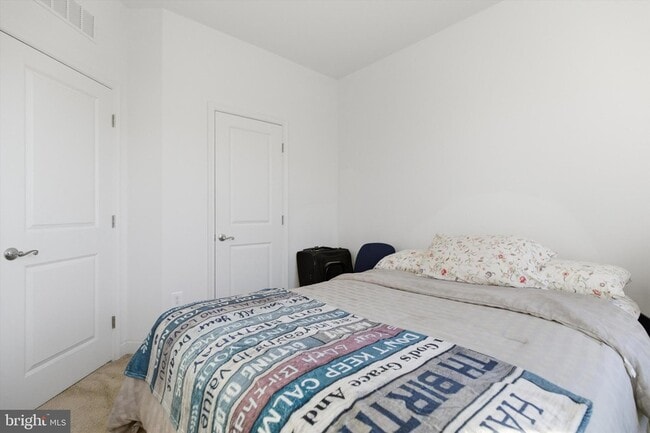 Building Photo - 7206 Wood Mdw Wy