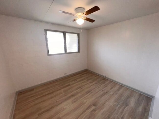 Building Photo - 4/2/3 + Office Space - Single Family Home ...