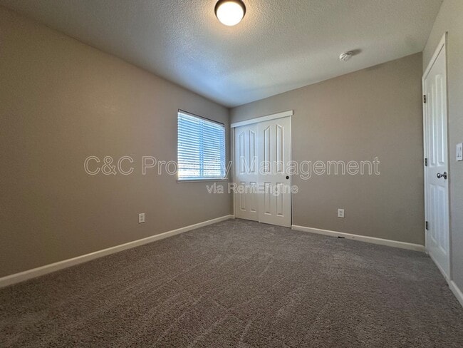 Building Photo - 200 Eastbrook Way