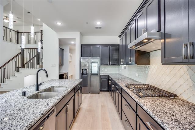 Building Photo - 2100 Creekbluff Ct