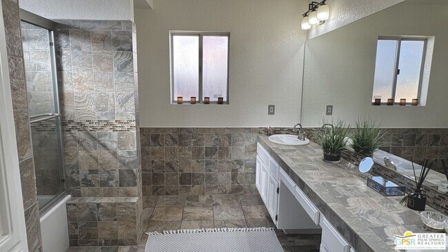 Building Photo - 51905 Avenida Rubio