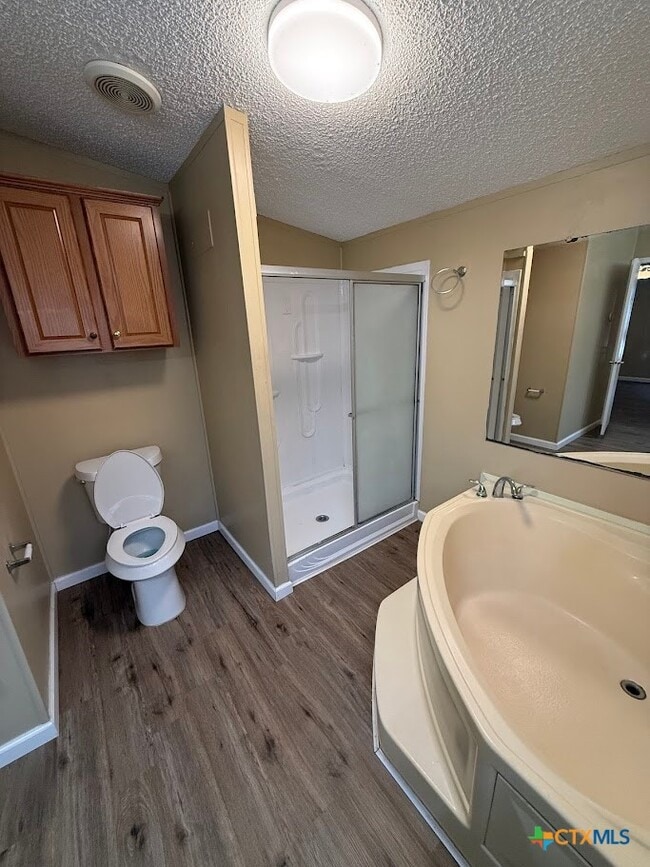 Building Photo - 136 Sonnyland Dr