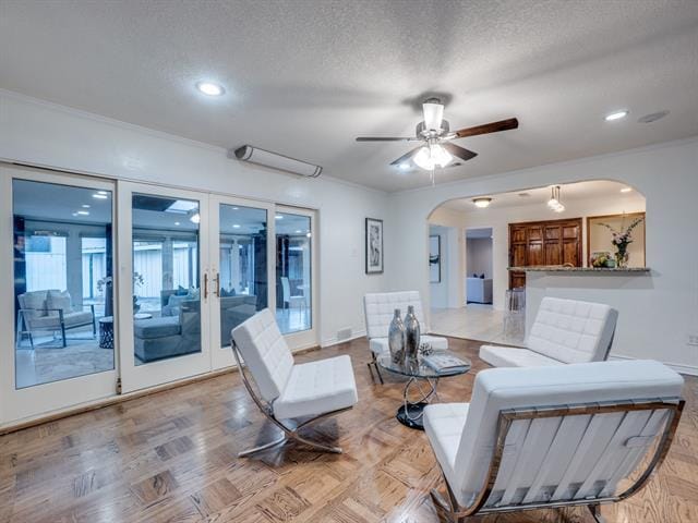 Building Photo - 6106 Meadow Crest Dr