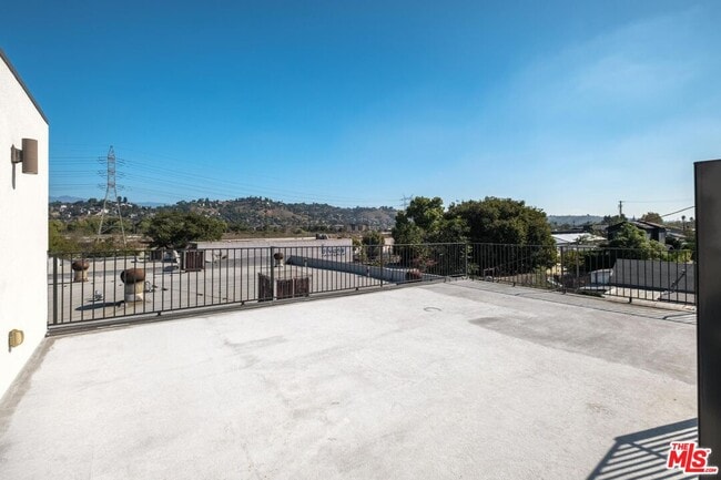 Building Photo - 2412 Eads St