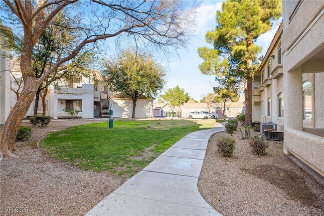 Building Photo - 1300 S Arlington St