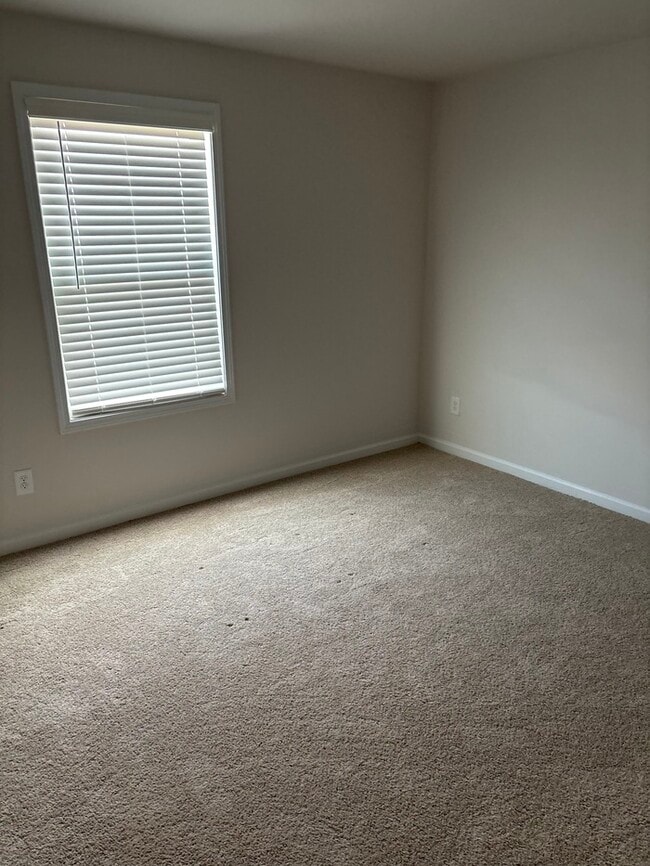 Building Photo - 68 Harvest Moon Dr