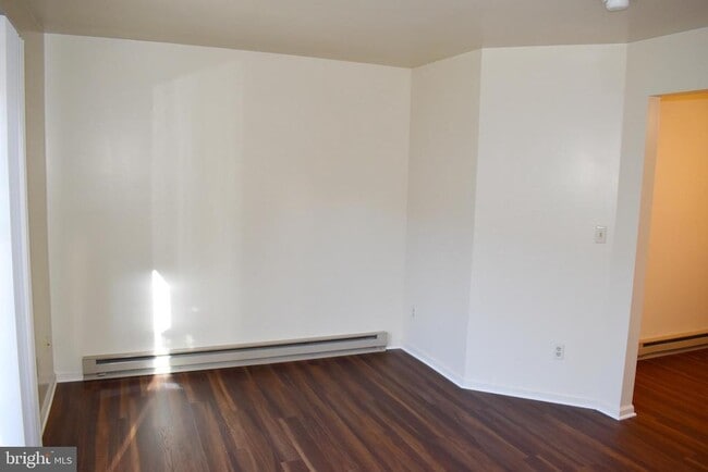 Building Photo - 955 Orchard Dr