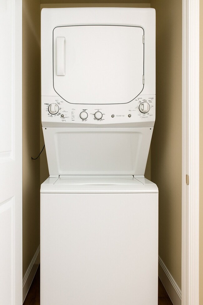 Building Photo - 12701 N Pennsylvania Ave