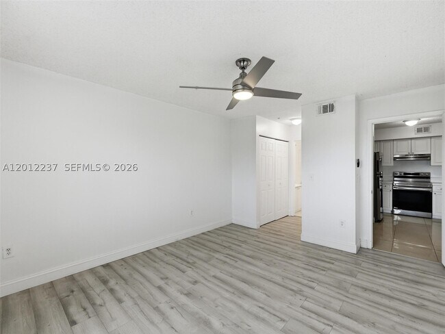 Building Photo - 12166 St.Andrews Pl