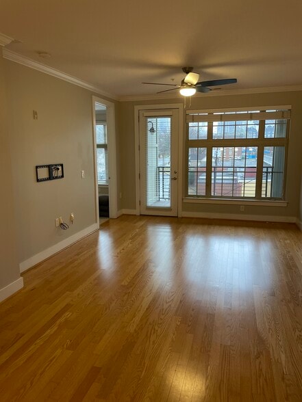 Living Room - 1101 W 1st St