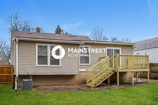 Building Photo - 3 Bedroom Pet-Friendly Home in INDEPENDENC...
