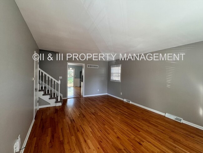 Building Photo - 9508 Outlook Dr