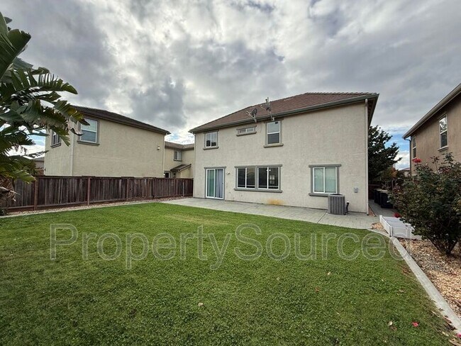 Building Photo - 17808 Daffodil Hill St