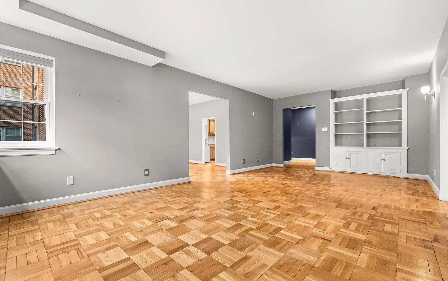 Living Room - 3601 Greenway