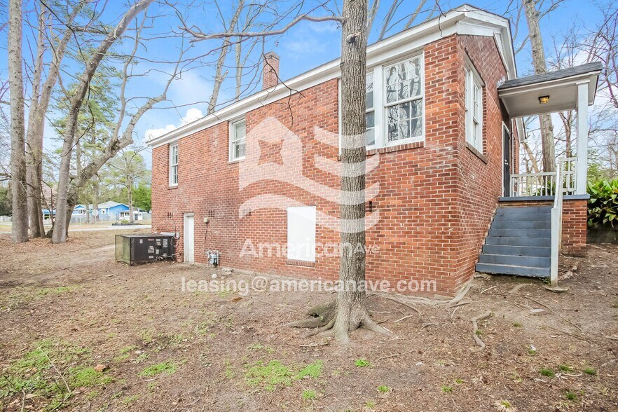 Building Photo - 1500 Argent Ct