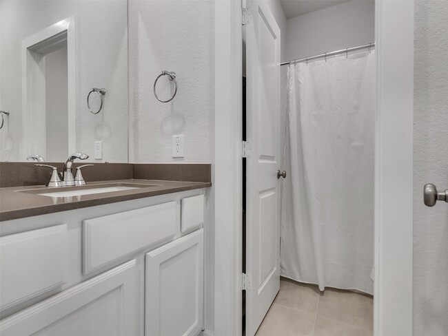 Building Photo - 19707 Curved Steel Dr