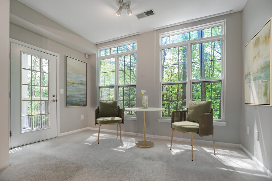 Sun Room with view - 7710 Haynes Point Way