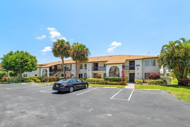 Building Photo - 5850 Sugar Palm Ct