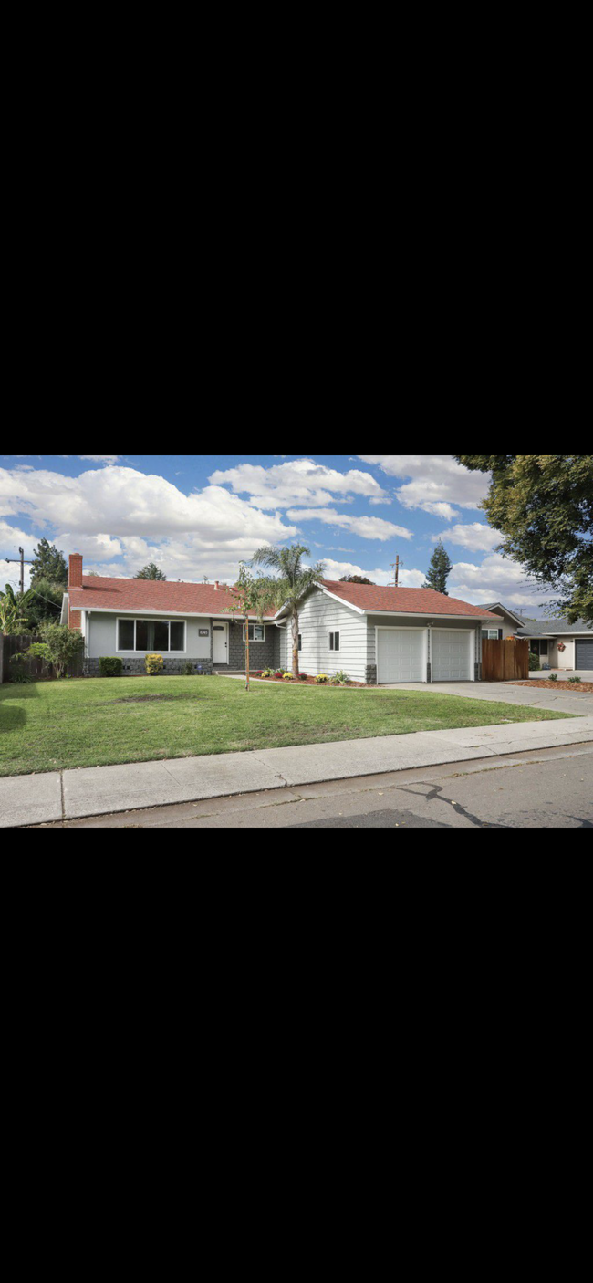 Street view of the house - 6745 N Pershing Ave