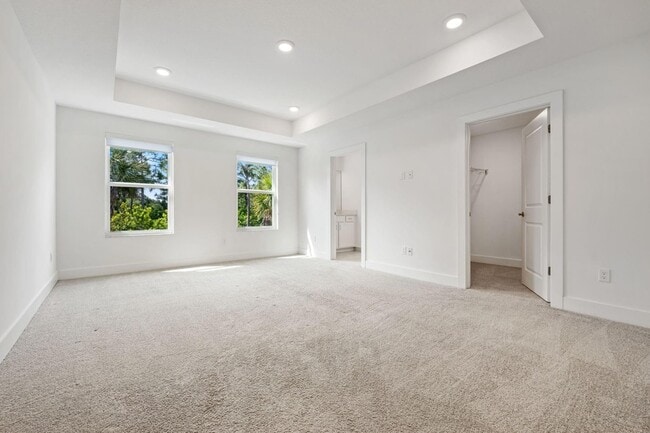 Building Photo - 214 Preserve Trl S