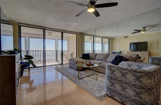 Building Photo - 6600 Sunset Way