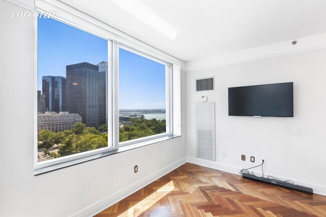 Building Photo - 10 West St