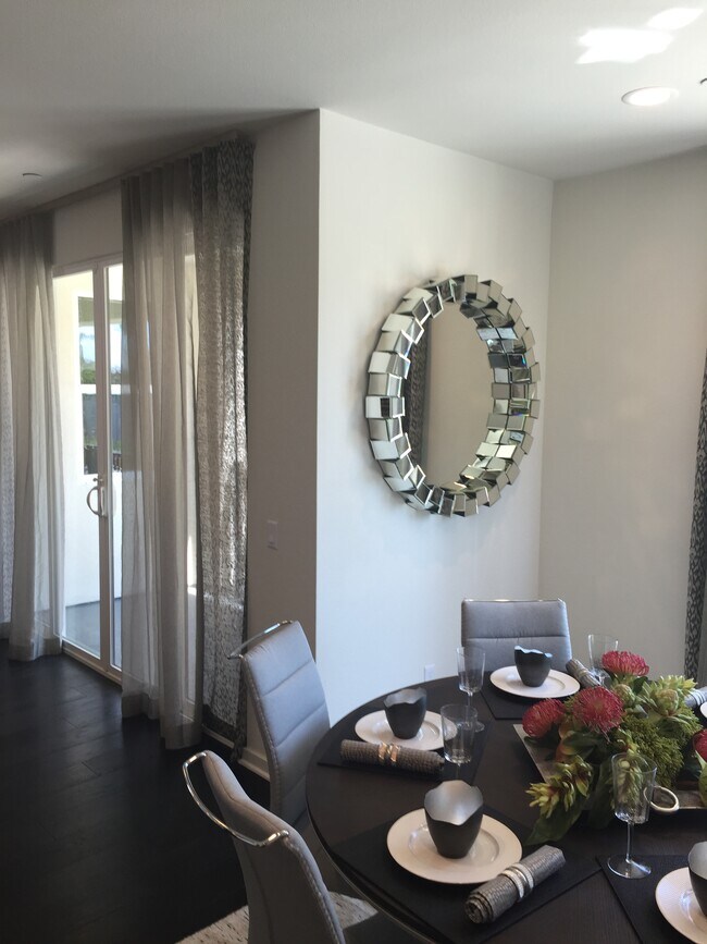 Building Photo - 826 Brickyard Ln