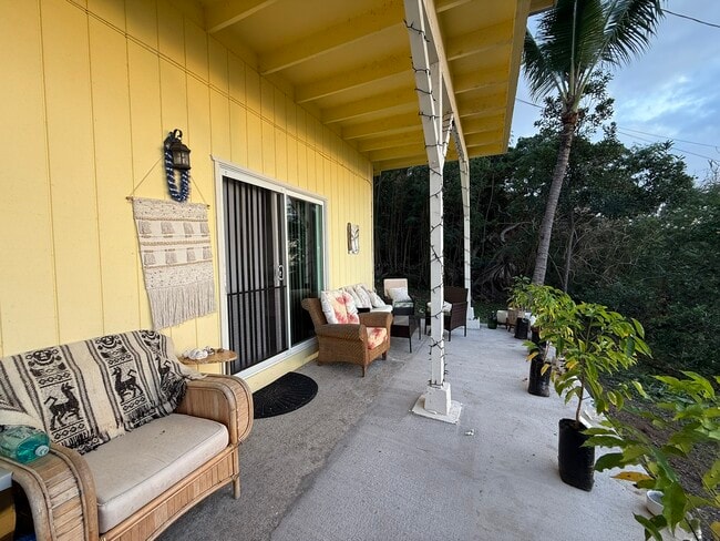 Building Photo - 87-3186-3186 Carissa Rd