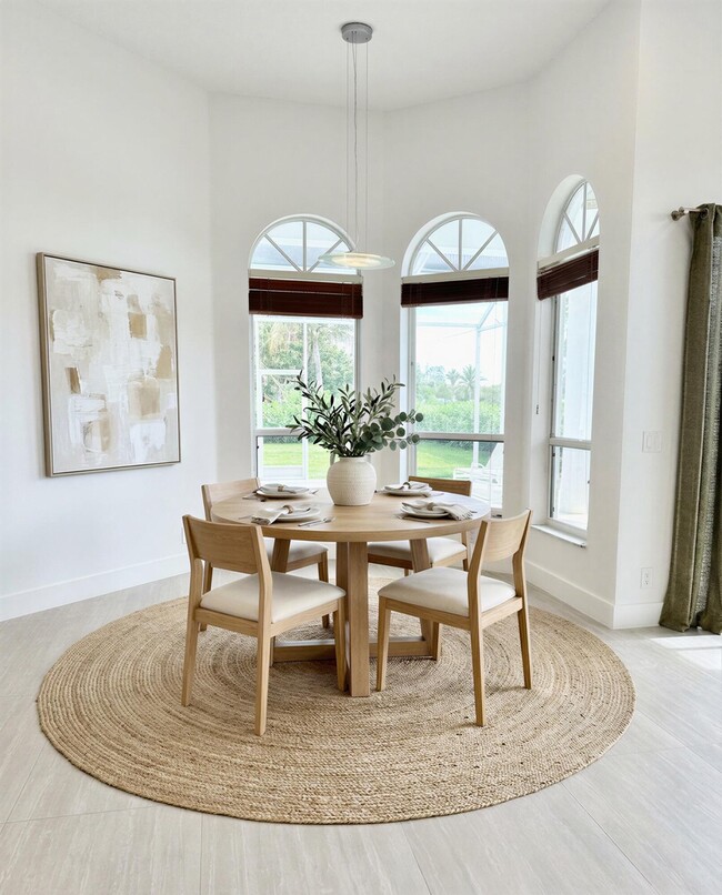 Building Photo - 10216 Lexington Estates Blvd