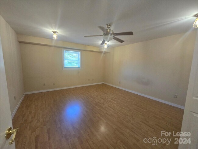 Building Photo - 105 A Kluttz St