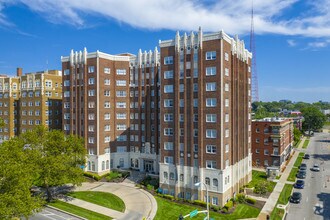 Building Photo - Clyde Manor