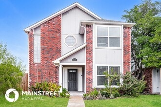 Building Photo - 1401 Del Rio Dr