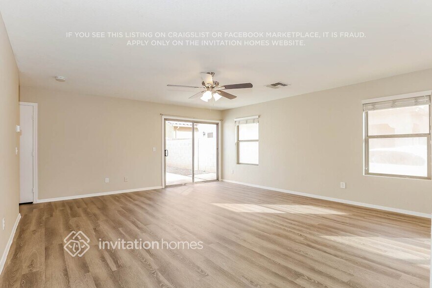 Building Photo - 9537 W Monte Vista Rd