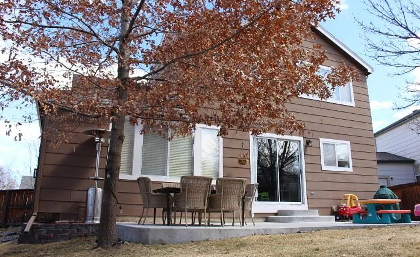 Building Photo - 2526 WOODROSE PL