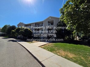 Building Photo - 2 Bed 2 Bath Condo in Clearfield Now Available!