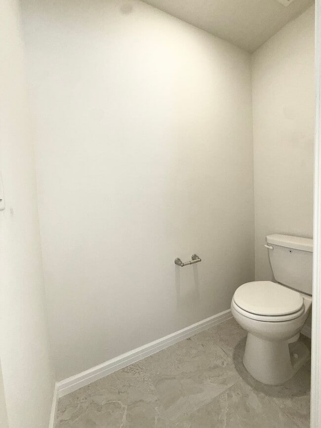 Building Photo - Grayson Square