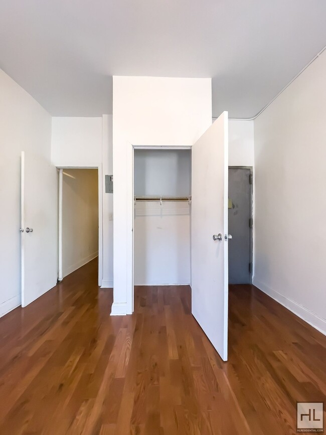 Building Photo - TROUTMAN STREET / Spacious Bushwick 2-Bed ...