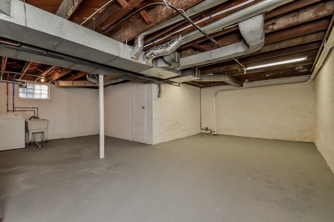 Building Photo - 1144 California St NW