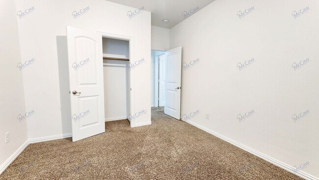 Building Photo - 3808 Hazelhurst Dr