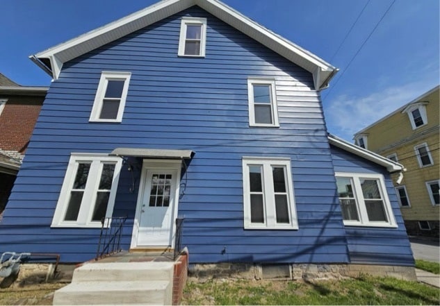 Building Photo - 24 W Houston Ave
