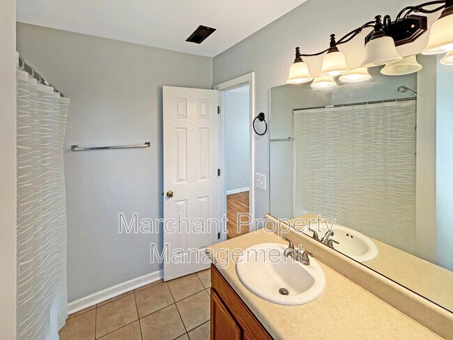 Building Photo - 503 Peach Grove Pl