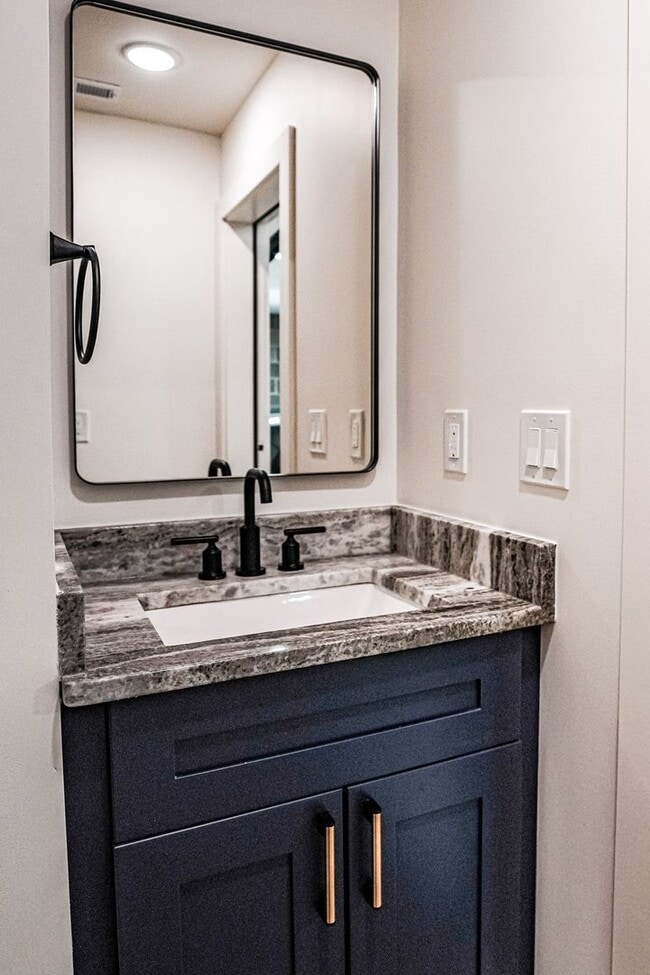 Building Photo - New Construction Modern Elegance w/ Garage...