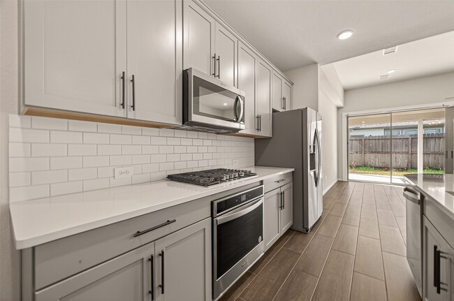 Building Photo - 3405 Knighton Hill Dr