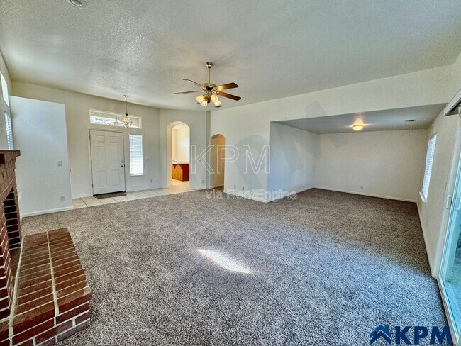 Building Photo - 18515 Monte Vista Dr