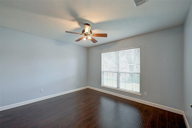 Building Photo - 2214 Falcon Knoll Ln