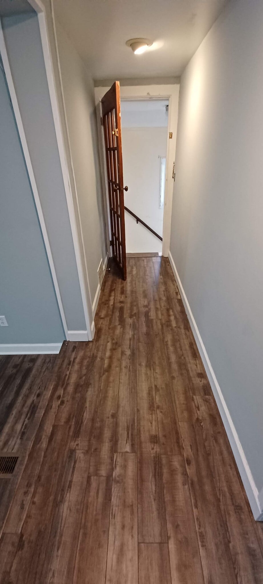 Entry - 407 William St