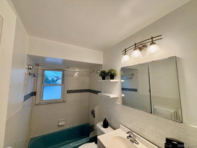 Building Photo - 247-15 143rd Ave