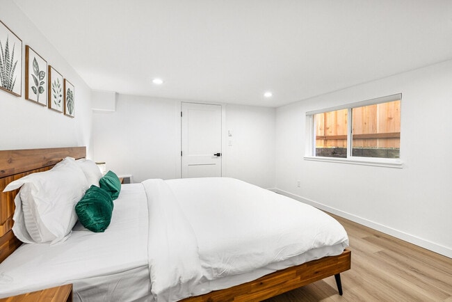 Building Photo - 1400 Martin Luther King Jr Way S